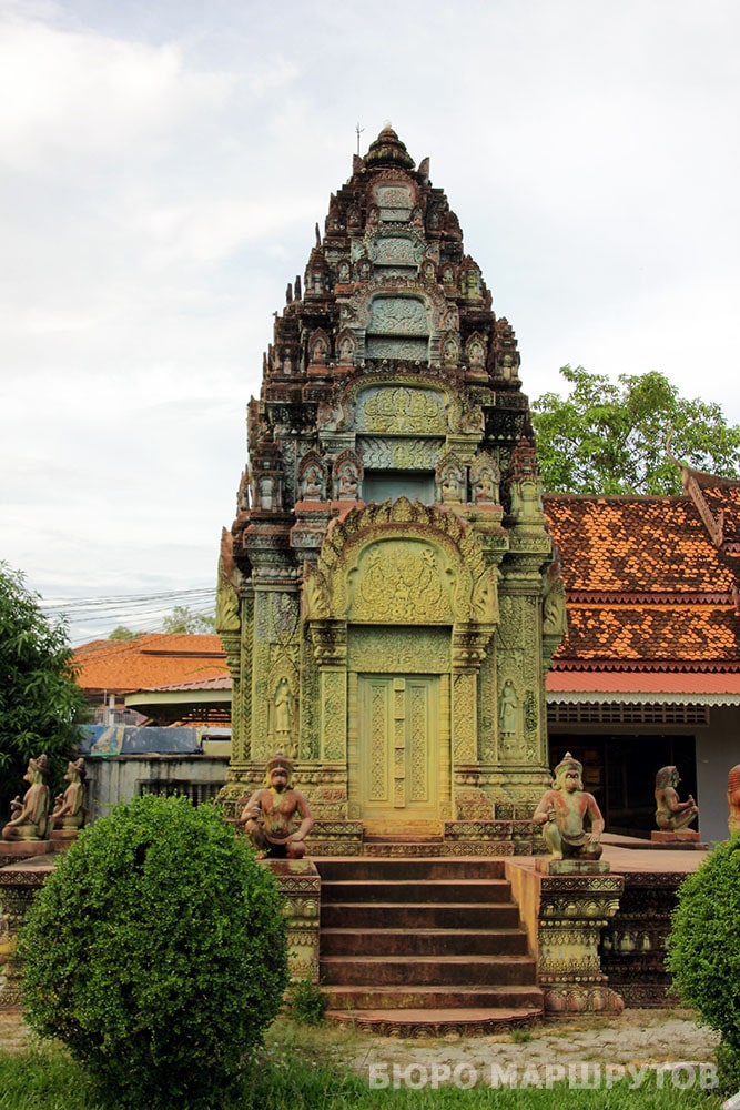 Cambodia Vietnam Memorial Сооружение мемориала Cambodia Vietnam Memorial Сием Рип